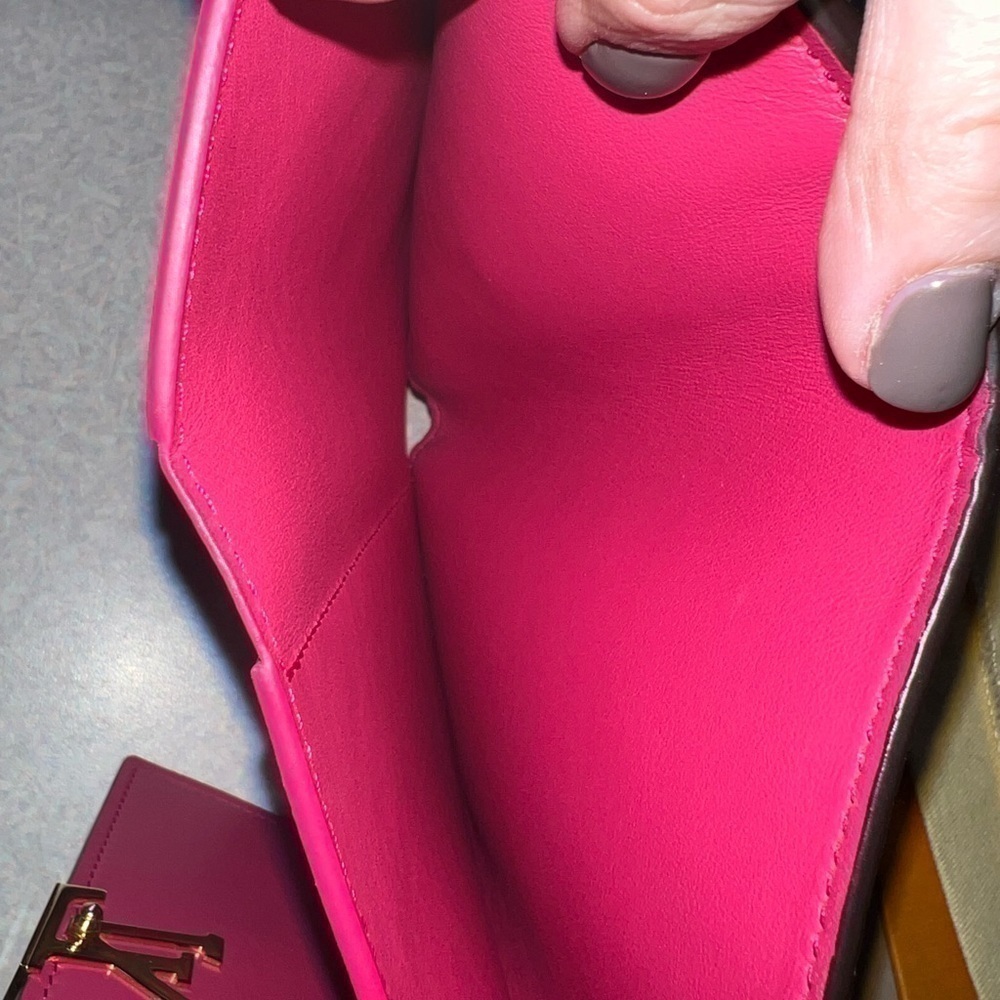 Capucines Compact Wallet in excellent used condition. - Picture 7 of 10